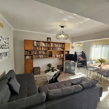 Library By Bohem شقة