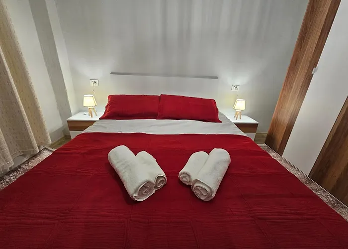 Library By Bohem Apartment *